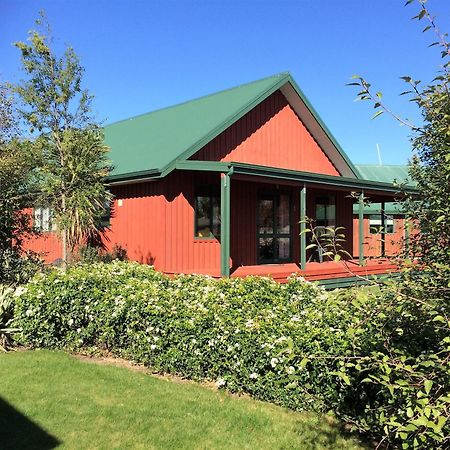 Cedar Chalets And Barkers Lodge Метвен Стая снимка